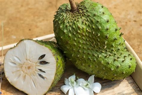 Soursop gyümölcs