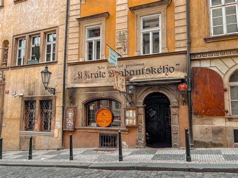 Az U Krále Brabantského étterem bejárata