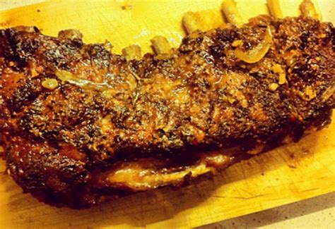 Fűszeres rubbal bevont sertésoldalas