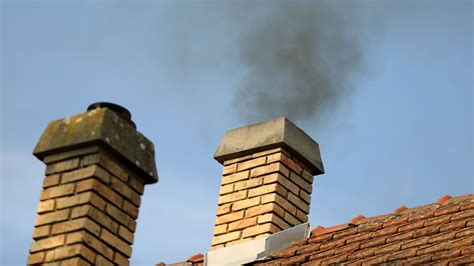 Füstölő kémény rossz tüzelőanyag miatt