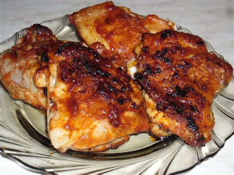 grillezett húsok barbecue szósszal megkenve