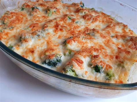 brokkoli és egyéb babák számára készült ételek