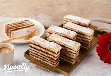 hagyományos rumos-diós sütemény szeletelve