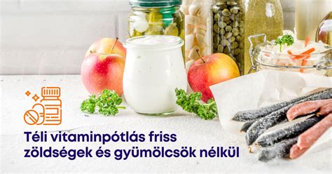 vízzel teli pohár és friss gyümölcsök az asztalon