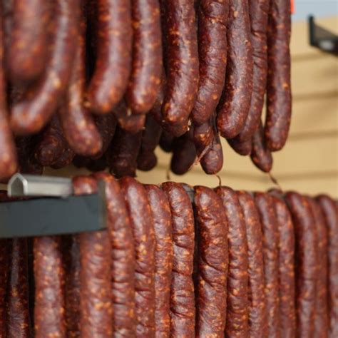 Ipari kolbász vs. házi kolbász