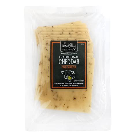 Frissen őrölt fűszerek és cheddar sajt