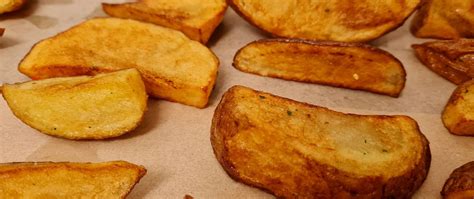 Ropogós fűszeres steakburgonya cikkek tepsiben