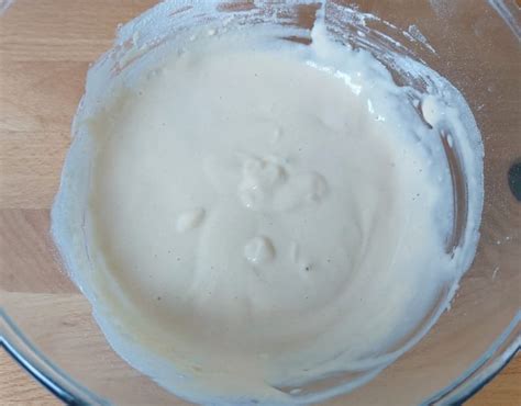 A csirkemell massza krémessé turmixolása