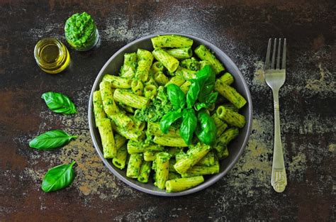 gombás csirkés tészta pesto szósszal