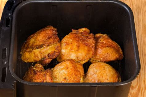 Air fryerben sült csirkecomb