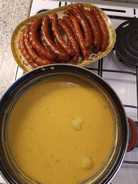 Sárgaborsó és kolbász