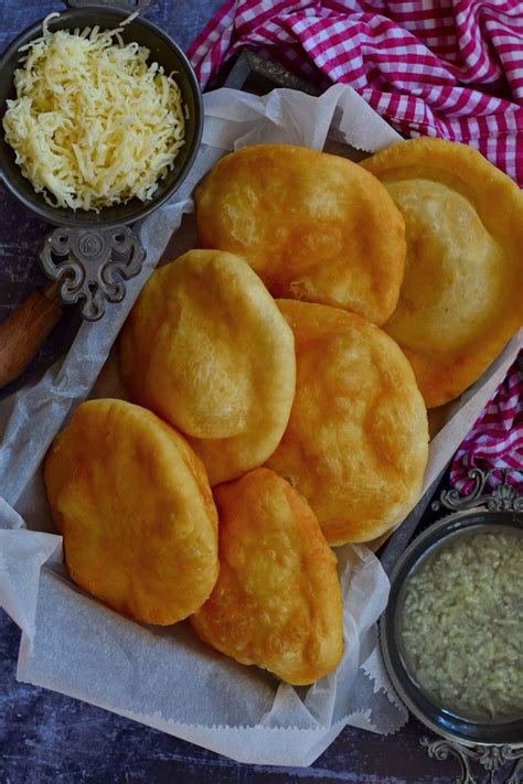 Lángos tészta kelesztés fázisai