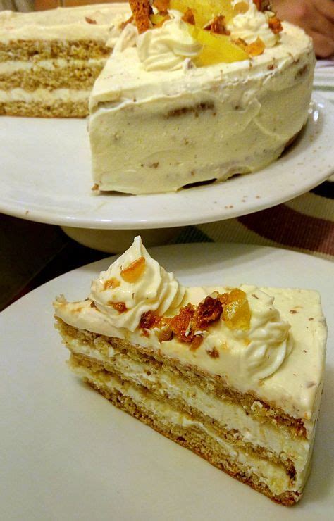 Többrétegű mogyorós torta szeletelve
