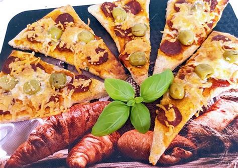 Teljes kiőrlésű pizza szelet