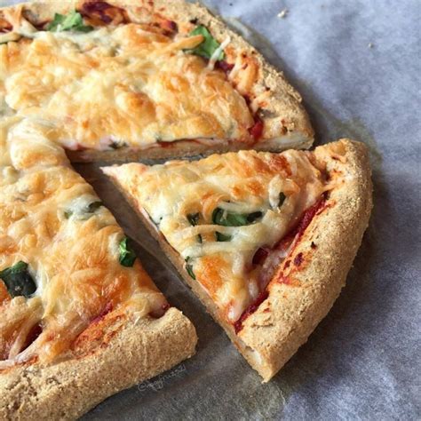 szénhidrátcsökkentett pizza