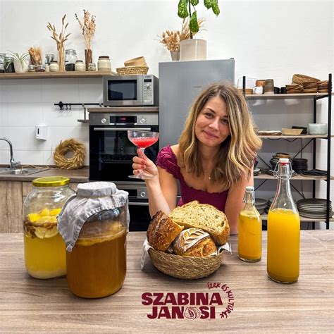 Kézzel dagasztott tészta egy tálban