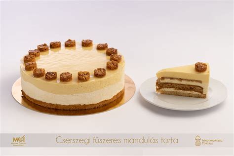 A díjnyertes Cserszegi fűszeres-mandulás torta szelete