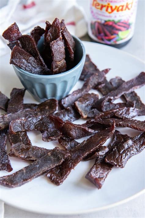 Különböző fűszerezésű jerky