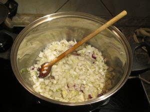 hagyma dinsztelése