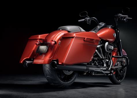Kép: Harley-Davidson Road King kiegészítők és alkatrészek