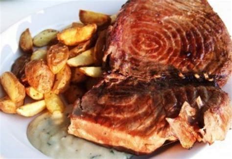 Grillezett tonhal steak