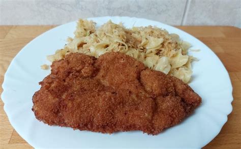 Különböző köretek csirkemell tekercshez