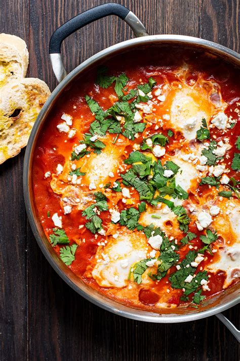 Shakshuka tálalva