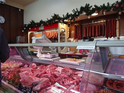 Húsbolt pultja marhahússal