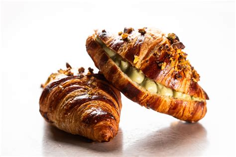 vajas croissant és pisztáciás csiga