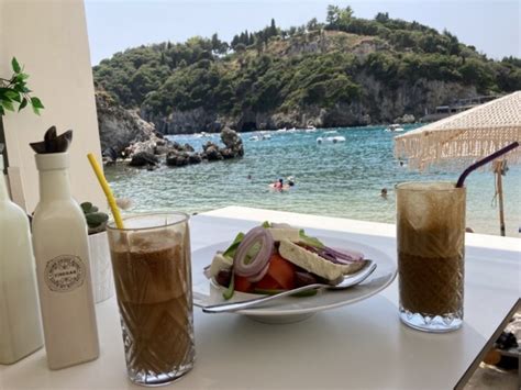 Görög tengerparti taverna