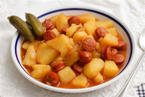 Bográrcsban főtt paprikás krumpli