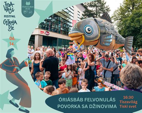 vidám gyerekek játszanak a Kövér Béla Bábszínház előtt felállított szabadtéri játékelemekkel, a háttérben színes zászlók és lufik