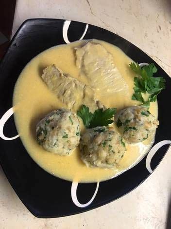 Tálalt vadas nyúl zsemlegombóccal