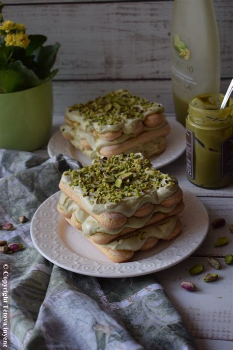 Tiramisu pisztáciával és étcsokoládéval