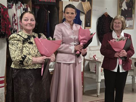 A magyar népviselet fejlődését bemutató ábra