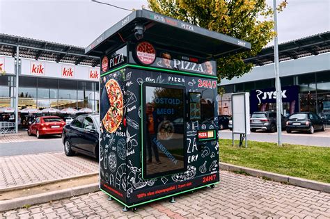 Pizza automata működés közben