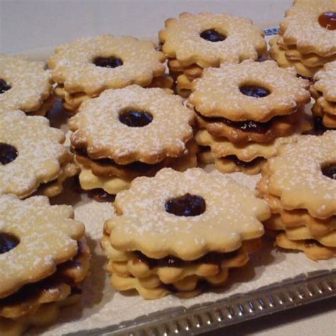 Mandulás linzer ajándékdobozban