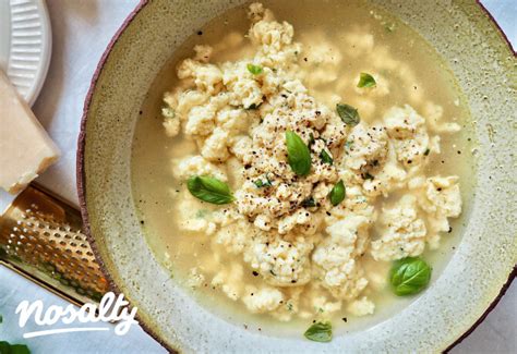 Olasz stracciatella leves reszelt parmezánnal