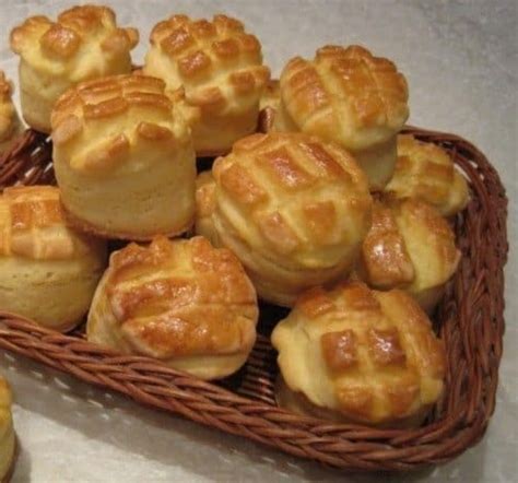 Élesztő nélküli pogácsa hajtogatásának menete