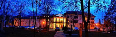 A Hankó István Művészeti Központ és a környék kulturális rendezvényeinek összefüggései