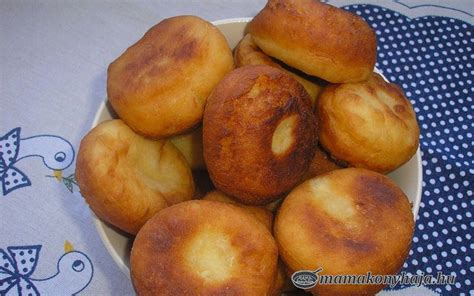 burgonyafánk sülés közben