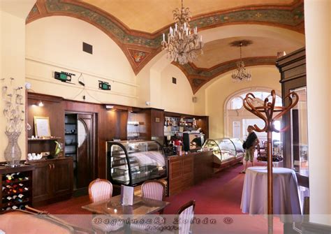 Szeged belvárosa, a Virág Cukrászda környéke