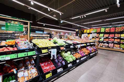 szupermarket polcai üresen a termékvisszahívás után