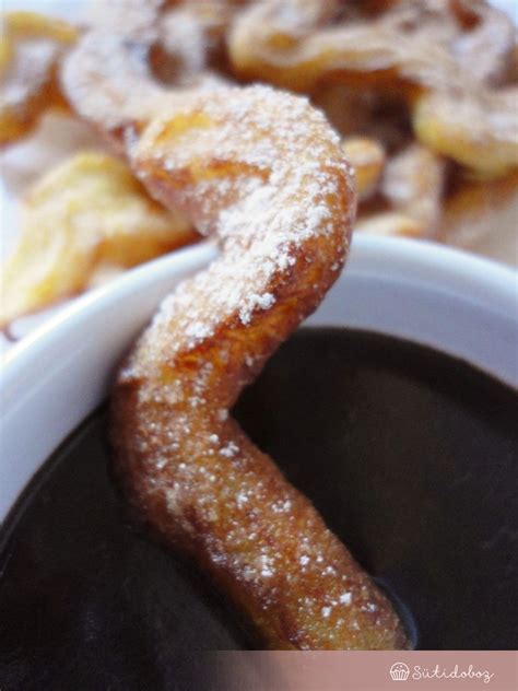 Churros sütése forró olajban