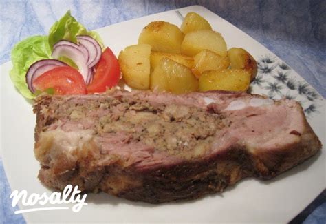 Töltött oldalas tálalva