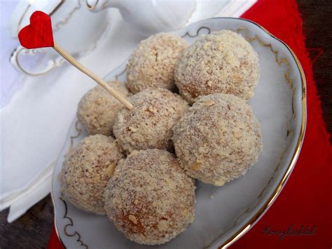 almás pite golyó