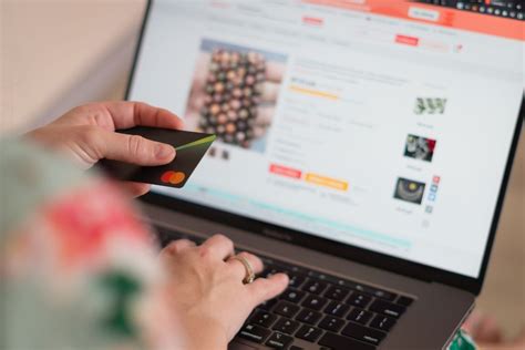 Példa egy webshop kosár funkciójára és a kedvezmények megjelenítésére