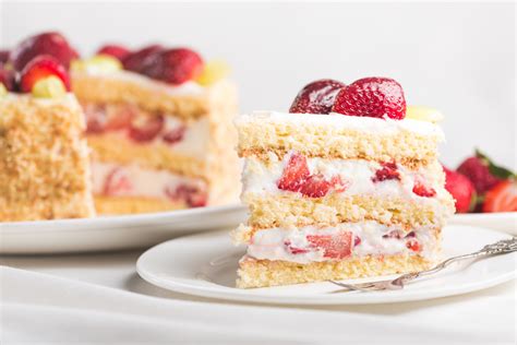 Tökéletesen rétegezett epres mascarpone torta