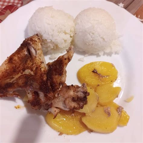Párolódó csirkecombok