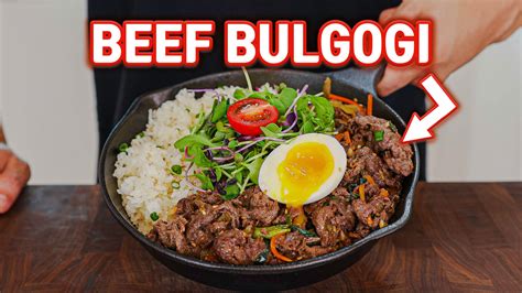 Bulgogi tálalása forró vaslapon